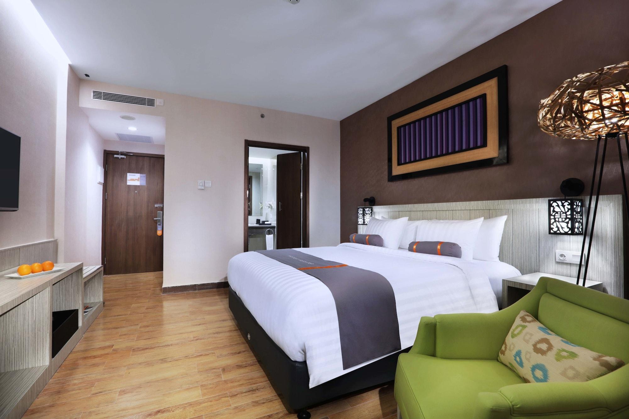 Harper Perintis By Aston Hotel Makassar Exterior photo