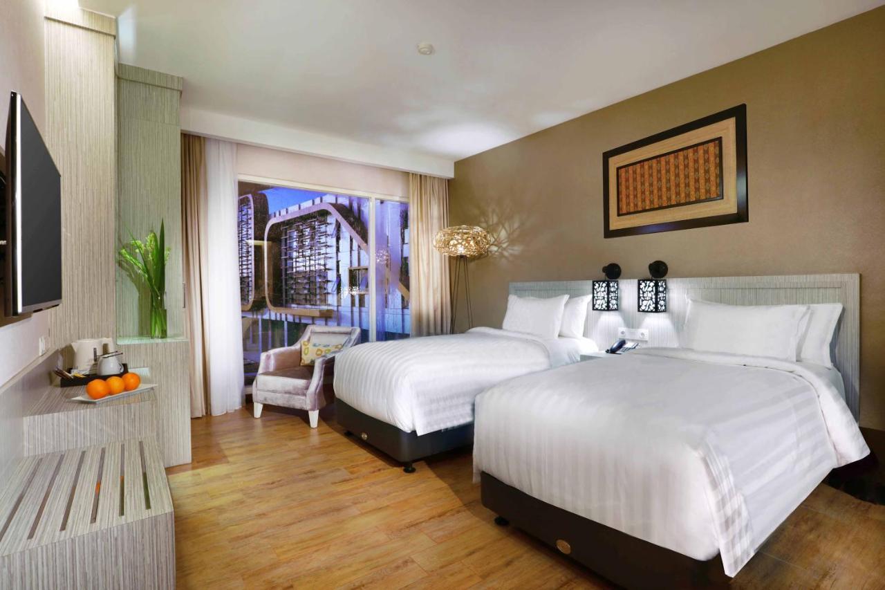Harper Perintis By Aston Hotel Makassar Exterior photo