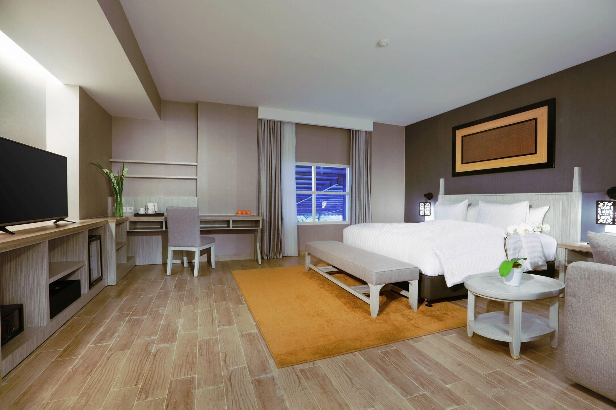 Harper Perintis By Aston Hotel Makassar Exterior photo