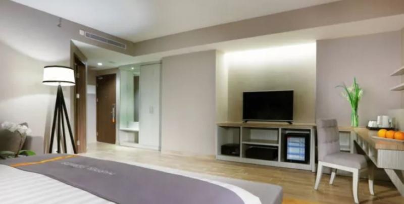 Harper Perintis By Aston Hotel Makassar Exterior photo